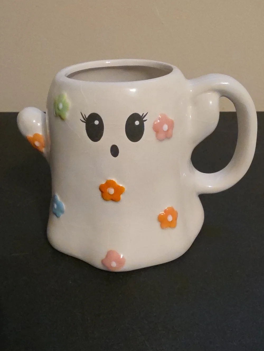 Global Design Collections Floral Ghost Mug. In EUC